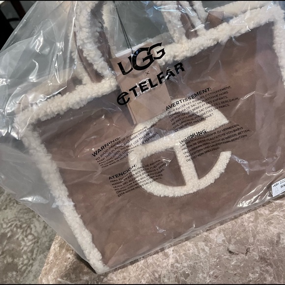 Handbags - Ugg x Telfar Medium